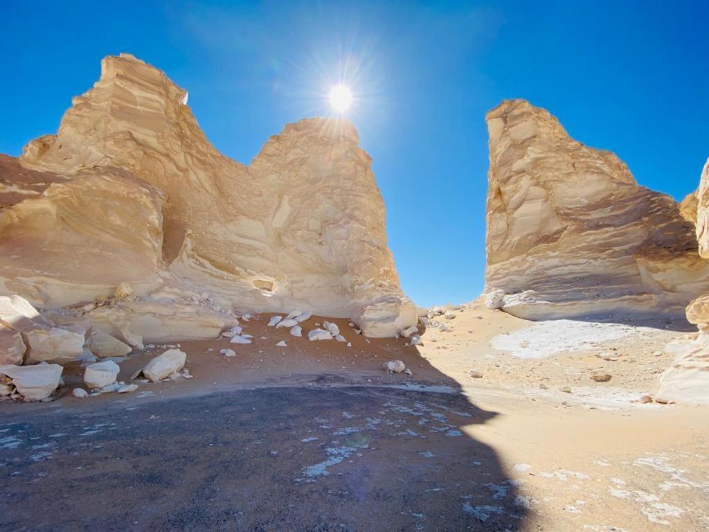 Rahala Safari Hotel Farafra Bagian luar foto